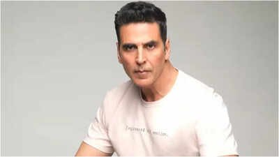 Akshay Kumar admits feeling inferior in front of educated people: 'Kabhi kabhi bahut chhota mehsoos karta hoon'