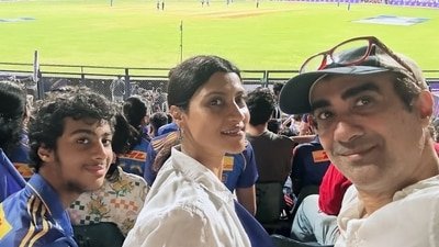 Konkona Sen Sharma and Ranvir Shorey at the Mumbai Indians vs Kolkata Knight Riders IPL game.