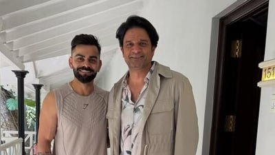 Jaideep Ahlawat shares a picture with Virat Kohli.