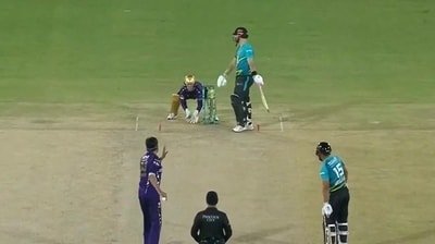 Daryl Michell stepped away from Usman Tariq's delivery multiple times. (X)