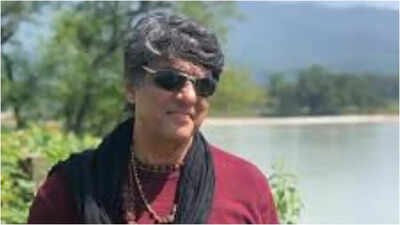 Mukesh Khanna 'can sign' 'Dhurandhar 2' Ranveer Singh for playing Kilvish and not ‘Shaktimaan’: 'Negativity hai face par'