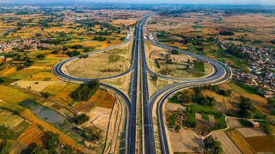 Ganga Expressway Inaugurated: What ₹1,500 Toll Gets You on UP’s 594-km High-Speed Corridor | PM Modi