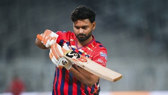 LSG vs GT LIVE Score, IPL 2026: Rishabh Pant warms up for LSG.
