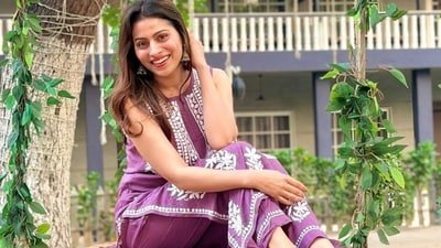 Actor Aparna Dixit sporting a Chikankari suit during her visit to Lucknow