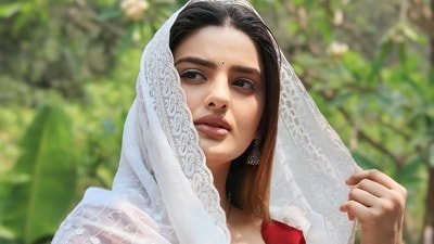 Divyanka Sirohi's old picture from Kedarnath Temple has now gone viral after her death.