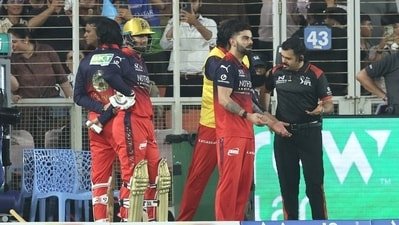 Virat Kohli was not happy with the decision on Rajat Patidar's dismissal