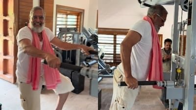 Nana Patekar performed 15 consecutive tricep dips at the age of 76.