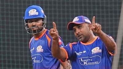 Mumbai: Mumbai Indians� captain Hardik Pandya, left, and coach Mahela Jayawardene. (PTI)