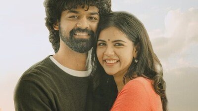 Pranav Mohanlal and Kalyani Priyadarshan have acted together in Hridayam and Varshangalkku Shesham.