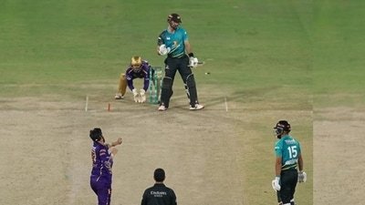 Daryl Mitchell moved away as Usman Tariq paused in his bowling stride. (Screengrab - X)