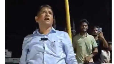 Mofakkarul Islam was arrested from Bagdogra Airport. Malda Gherao Case: Alleged mastermind Mofakkarul Islam arrested at Bagdogra Airport