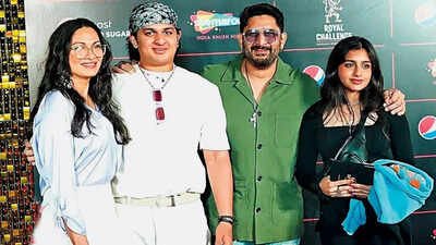 When Arshad Warsi said his children wouldn't have the pressure that Shah Rukh Khan or Hrithik Roshan's kids have when they become actors