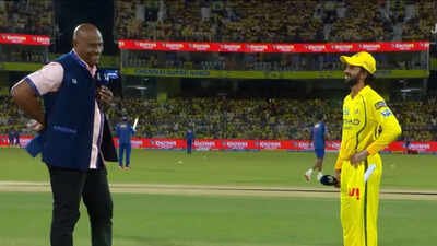 IPL: Chennai crowd forces Ian Bishop to say 'sorry' during CSK vs PBKS toss - Watch