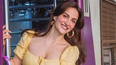 Elli AvrRam talked about the difference in experience in working in Bollywood and South films. (Instagram/@elliavrram)