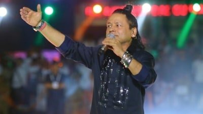 Kailash Kher gets angry, slams people for making artists a clown.
