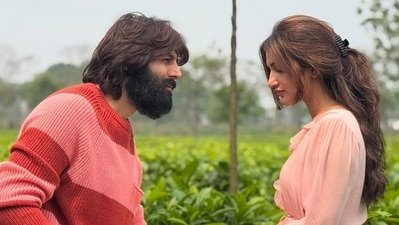Kartik Aaryan and Sreeleela in a still from the upcoming romantic drama.