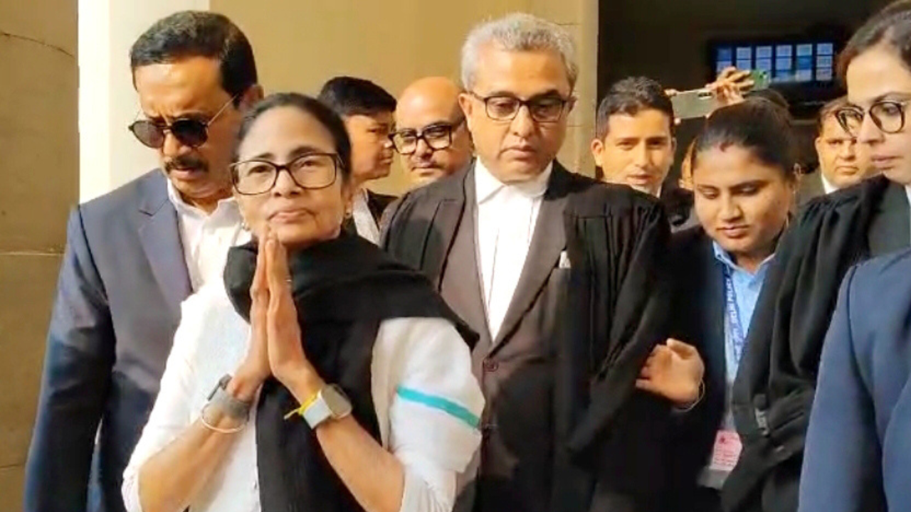 Mamata appeared in SC personally during SIR hearing.