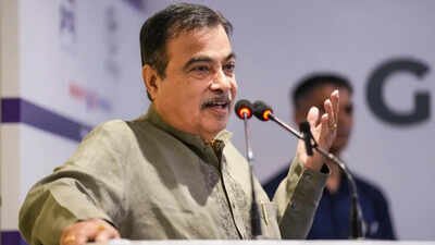 Gadkari takes swipe at carmakers over CAFE-3 lobbying