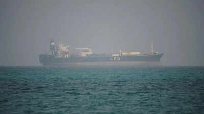 'No force can reopen it': Houthis threaten Bab al-Mandeb closure after Iran shuts Hormuz