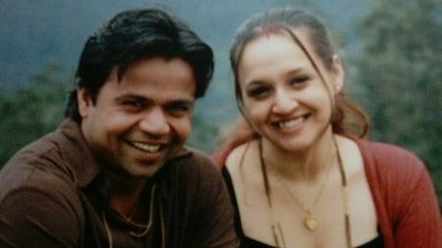 Rajpal Yadav got married to Radha in 2003.