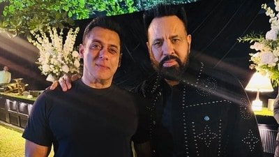 Over the years, the bodyguards of Shah Rukh Khan and Salman Khan have gained immense popularity. Over the years, the bodyguards of Shah Rukh Khan and Salman Khan have gained immense popularity.