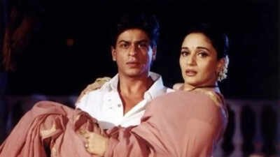 Shah Rukh Khan refused to take pending Rs 95 lakhs for 'Hum Tumhare Hai Sanam' when the film flopped: 'You will have to pay by selling your assets'
