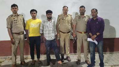 UP woman dies after jilted lover throws acid on her