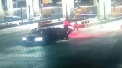 Men in BMW, Fortuner refuse to pay toll fee, assault and abduct staffer in north Bengaluru