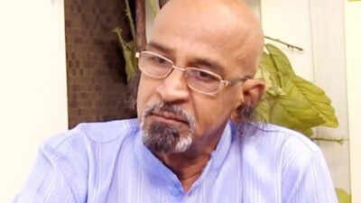 Telugu filmmaker Tripuraneni Chittibabu passes away at 71 due to cardiac arrest; Tollywood mourns the loss of 'Raitu Bharatham' star