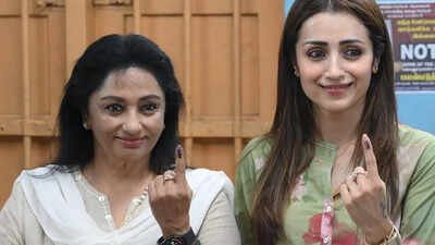 Trisha casts vote along with her mother in Chennai; 'Karuppu' actress ENCOURAGED CITIZENS to VOTE at the poll booth
