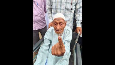 VIP treatment for 104-year-old who fought SIR & won