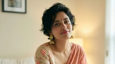 Vrutika Patel has over 1 lakh Instagram followers and 300 subscribers. (Instagram/@vrutikaapatel)