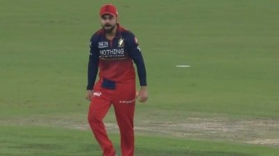 Virat Kohli celebrates after Shubman Gill's dismissal. (X)