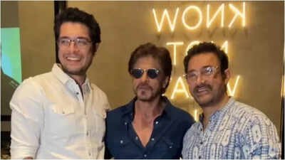 Shah Rukh Khan's funny advice to Junaid Khan; says, 'Call me if you want to complain about your father'