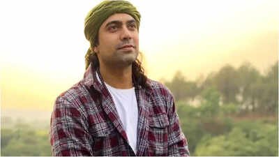 'Dhurandhar' singer Jubin Nautiyal brings home a pre-owned luxury BMW i7 electric sedan worth over Rs. 1.30 crore