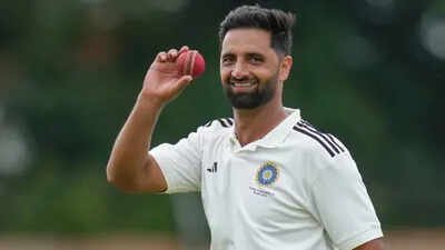 Auqib Nabi, the Jammu and Kashmir speedster was the top wicket-taker in Ranji Trophy last season. (photo/IANS) ‘If 60 wickets aren’t enough, scrap Ranji’: Dilip Vengsarkar slams selectors over Auqib Nabi snub