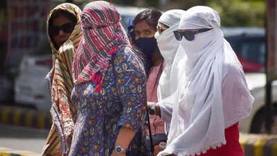 Heatwave alert in several parts of India: Where red, orange and yellow warnings are in place