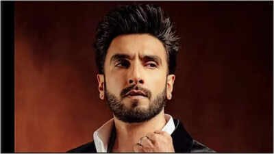 Before the Don 3 row turned ugly, Ranveer Singh's team offered Excel Entertainment Rs 10 crore upfront and a Rs 25 crore discount on a future film. Excel rejected the offer, demanding direct cash compensation. With FWICE now issuing a non-cooperation directive, the controversy shows no signs of dying down. Ranveer Singh offered Rs 10 cr upfront and Rs 25 cr discount to Excel before ‘Don 3’ row turned ugly