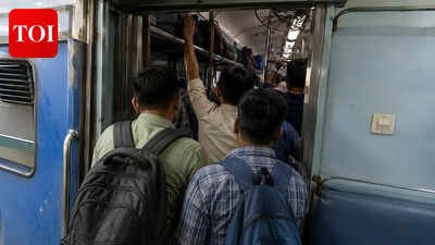 AI generated image Bihar court orders railways to pay Rs 20,000 compensation after passengers forced to travel standing despite confirmed tickets