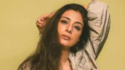 Tabu on working with Karisma Kapoor, revealed what Babita called them; 'the hit pair of cinema'
