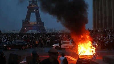 Riots, vandalism, death & 780 arrests: PSG's Champions League win celebrations turn violent across France
