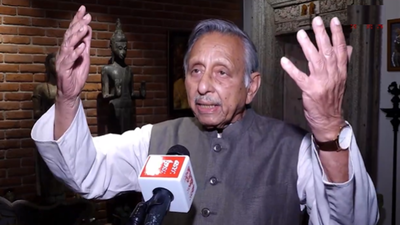 'Political stupidity': Mani Shankar Aiyar questions Congress for backing TVK without ensuring majority