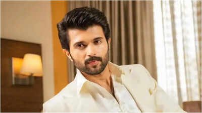 'Makes me feel like I am not doing enough': Vijay Deverakonda reacts to overwhelming birthday messages from his 'rowdy' fans