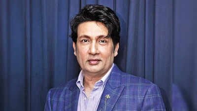 Shekhar Suman slams stand-up comedians of today for vulgur comedy: 'Some people think abusive language is cool'