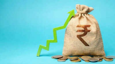 Representational image Rupee rebounds 61 paise from record low, rises to 96.25 against US dollar