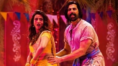 Akshara Singh and Akshay Kumar in Ghis Ghis Ghis Akshara Singh and Akshay Kumar in Ghis Ghis Ghis