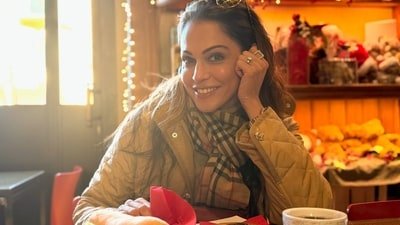 Isha Koppikar: 4 PM chai with my parents is pure happiness for me | International Tea Day