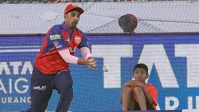 Punjab Kings' Shashank Singh drops a catch vs SRH. (ANI Picture Service) Punjab Kings' Shashank Singh drops a catch vs SRH. (ANI Picture Service)