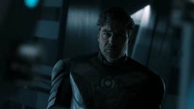 Lanterns trailer gives the first look at Kyle Chandler suited up as Hal Jordan.