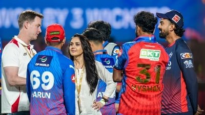 Preity Zinta interacts with Delhi Capitals' Karun Nair and others. (PTI)